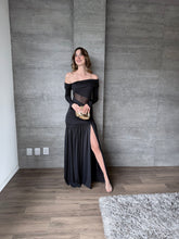 Cargar imagen en el visor de la galería, Aisha - Vestido largo con mangas color negro