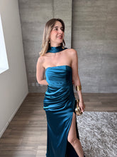 Cargar imagen en el visor de la galería, Marena - Vestido strapless de satín verde azulado