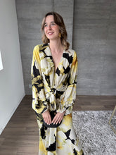 Cargar imagen en el visor de la galería, Saskia - Vestido largo con mangas negro multicolor