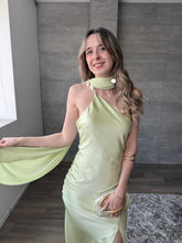 Cargar imagen en el visor de la galería, Elodie - Vestido largo satinado lima