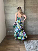 Cargar imagen en el visor de la galería, Martina - Vestido midi floral de tirantes