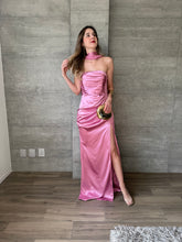 Cargar imagen en el visor de la galería, Marena - Vestido strapless de satín rosa