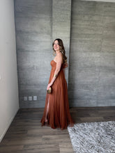 Cargar imagen en el visor de la galería, Jimena - Vestido largo de tul color terracota