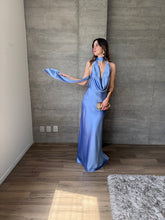 Cargar imagen en el visor de la galería, Milah - Vestido largo satinado azul claro