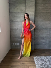 Cargar imagen en el visor de la galería, Malta - Vestido largo satinado