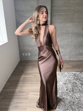 Cargar imagen en el visor de la galería, Nougat - Vestido largo satinado chocolate