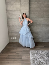 Cargar imagen en el visor de la galería, Barroca - Vestido largo de tul azul cielo