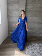 Cargar imagen en el visor de la galería, Paros - Vestido largo plisado azul rey