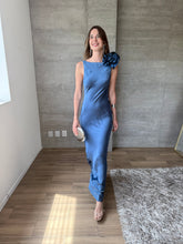 Cargar imagen en el visor de la galería, Francesca - Vestido satindo azul