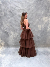 Cargar imagen en el visor de la galería, Sapphira - Vestido largo de tul color chocolate