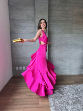 Cargar imagen en el visor de la galería, Galatea - Vestido satinado asmiétrico rosa