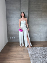 Cargar imagen en el visor de la galería, Monique - Jumpsuit strapless blanco