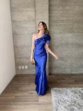 Cargar imagen en el visor de la galería, Cornelia - Vestido largo estructurado azul rey