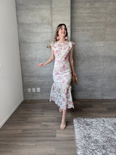 Cargar imagen en el visor de la galería, Rosé - Vestido midi crochet tonos claros