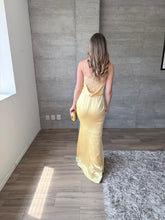 Cargar imagen en el visor de la galería, Aranza - Vestido largo amarillo