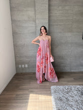 Cargar imagen en el visor de la galería, Maretta - Vestido largo plisado rosa multicolor