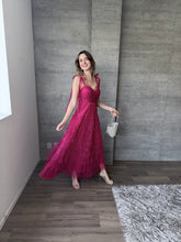 Cargar imagen en el visor de la galería, Lena - Vestido de tul midi color frambuesa