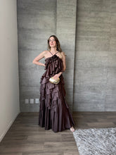 Cargar imagen en el visor de la galería, Hilda - Vestido largo con olanes color chocolate