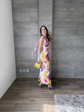 Cargar imagen en el visor de la galería, Shira - Vestido largo con caída multicolor