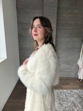 Cargar imagen en el visor de la galería, Nube - Torera de pelo crema