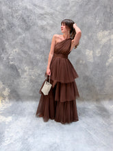 Cargar imagen en el visor de la galería, Sapphira - Vestido largo de tul color chocolate