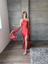 Cargar imagen en el visor de la galería, Elodie - Vestido largo satinado naranja