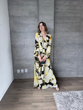 Cargar imagen en el visor de la galería, Saskia - Vestido largo con mangas negro multicolor