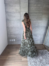Cargar imagen en el visor de la galería, Begoña - Vestido de tul largo olivo