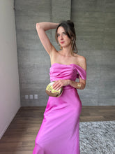 Cargar imagen en el visor de la galería, Fiorella - Vestido satinado rosa