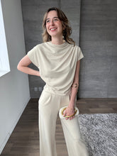 Cargar imagen en el visor de la galería, Nerina - Set de dos piezas beige