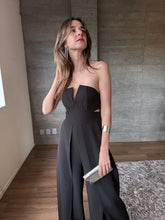 Cargar imagen en el visor de la galería, Monique - Jumpsuit strapless negro