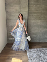 Cargar imagen en el visor de la galería, Ariana - Vestido tul azul estampado floral