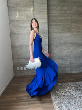 Cargar imagen en el visor de la galería, Manuela - Vestido azul largo con olanes