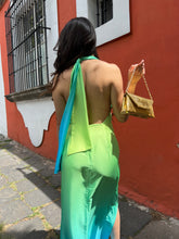 Cargar imagen en el visor de la galería, Malta - Vestido largo satinado