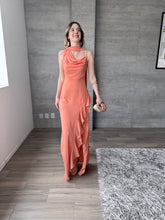 Cargar imagen en el visor de la galería, Silvana - Vestido largo naranja
