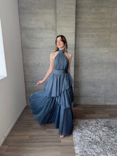 Cargar imagen en el visor de la galería, Barroca  - Vestido largo de tul azul pizarra
