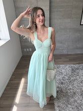 Cargar imagen en el visor de la galería, Spello - Vestido midi menta
