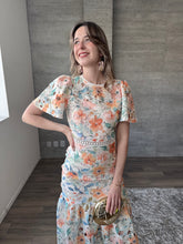 Cargar imagen en el visor de la galería, Sezanne - Vestido midi crochet multicolor
