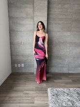 Cargar imagen en el visor de la galería, Prugna - Vestido largo de mesh floral
