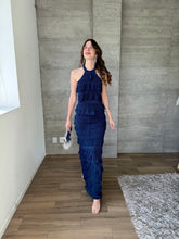 Cargar imagen en el visor de la galería, Eleonora - Vestido largo halter azul marino
