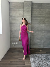 Cargar imagen en el visor de la galería, Melina - Vestido largo magenta
