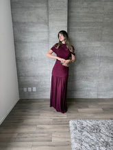 Cargar imagen en el visor de la galería, Sotillo - Vestido largo de mesh ciruela
