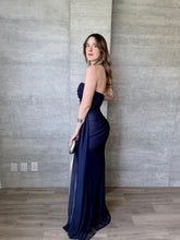 Cargar imagen en el visor de la galería, Barbadillo - Vestido largo mesh marino
