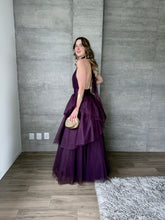 Cargar imagen en el visor de la galería, Barroca - Vestido de tul largo halter morado

