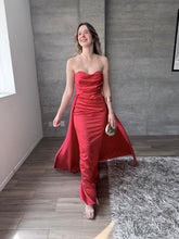 Cargar imagen en el visor de la galería, Milana - Vestido largo strapless rojo
