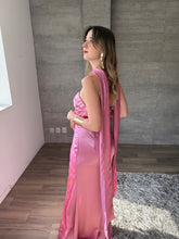 Cargar imagen en el visor de la galería, Marena - Vestido strapless de satín rosa
