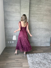 Cargar imagen en el visor de la galería, Lena - Vestido de tul midi color vino
