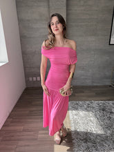 Cargar imagen en el visor de la galería, Salissa - Vestido vestido midi rosa
