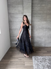 Cargar imagen en el visor de la galería, Lena - Vestido midi de tul negro
