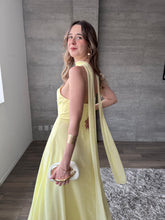 Cargar imagen en el visor de la galería, Dore - Vestido strapless amarillo
